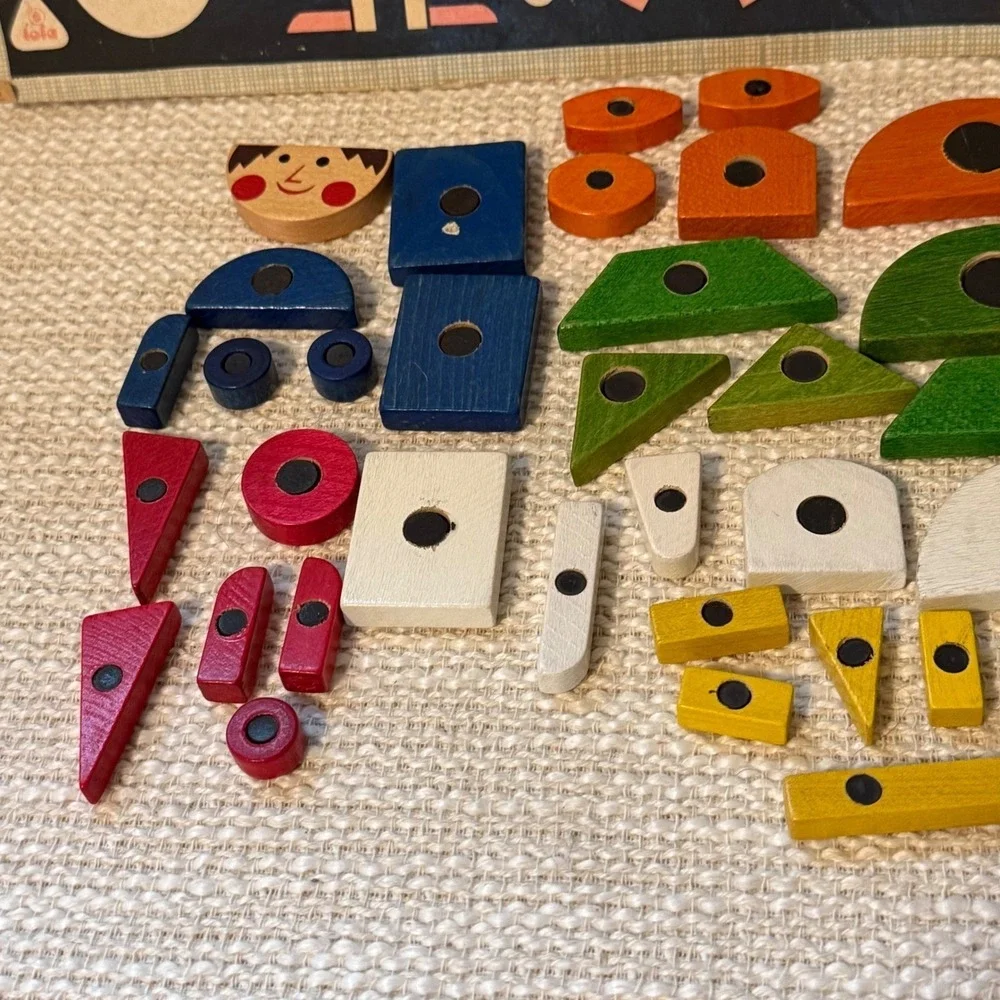 Vintage Toia Wooden Magentic Toy Playset Set‎ Wooden Blocks Shapes Figures